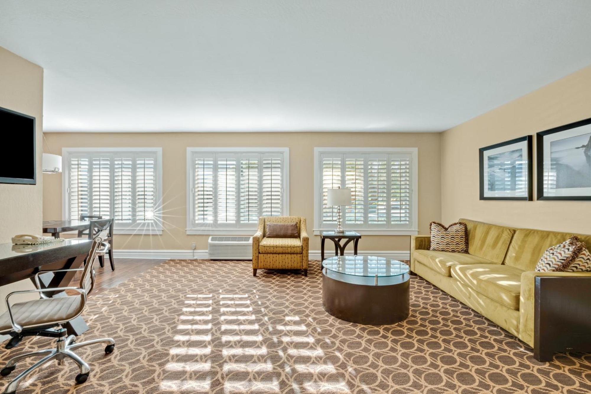 Marin Suites Hotel Corte Madera Esterno foto